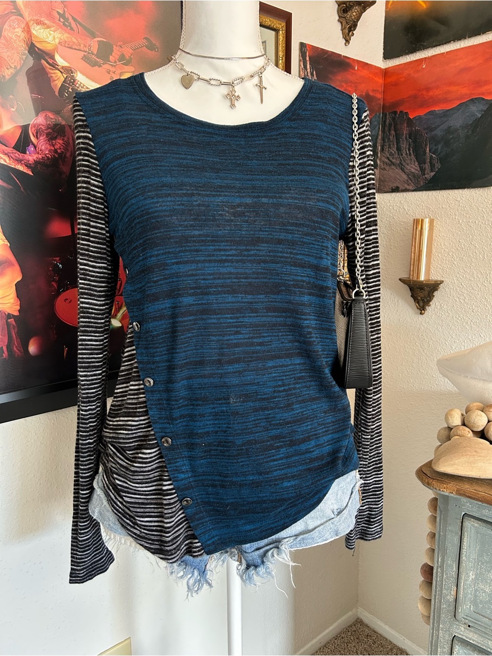 Vintage Y2K Grunge Sweater Womens Size M Striped Space Dye Buttons Indie Sleaze